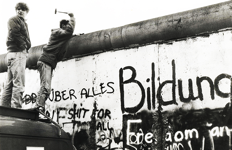 The Fall of the Berlin Wall : 1989  : Personal Photo Projects :  Richard Moore Photography : Photographer : 